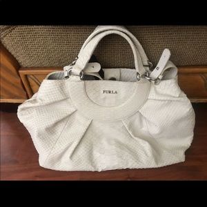 Furla handbag never been used